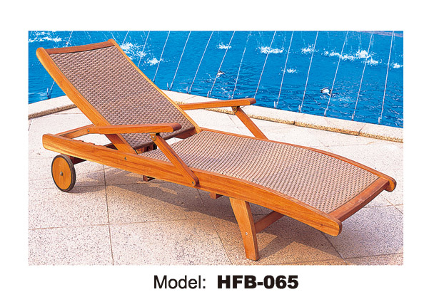 TG-HFB065 Rattan Beach Furniture Waterproof Fabric Outdoor Lounger